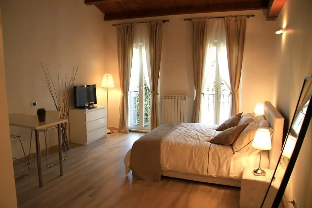 Dalmati House Aparthotel Rom 2*,